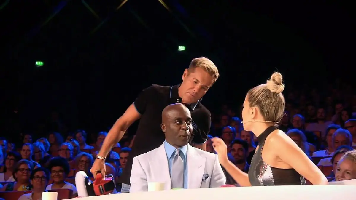 Bruce Darnell kriegt eine Politur à la Poptitan Das Supertalent 2018: Show 8