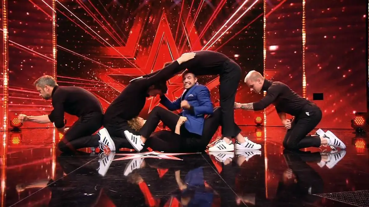 "Fairplay Crew" begeistert mit innovativem Tanz Das Supertalent 2018: Show 8