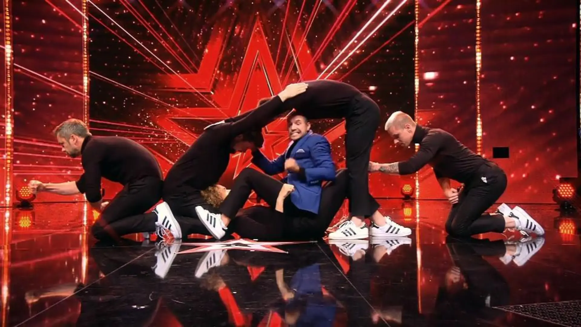 "Fairplay Crew" begeistert mit innovativem Tanz Das Supertalent 2018: Show 8