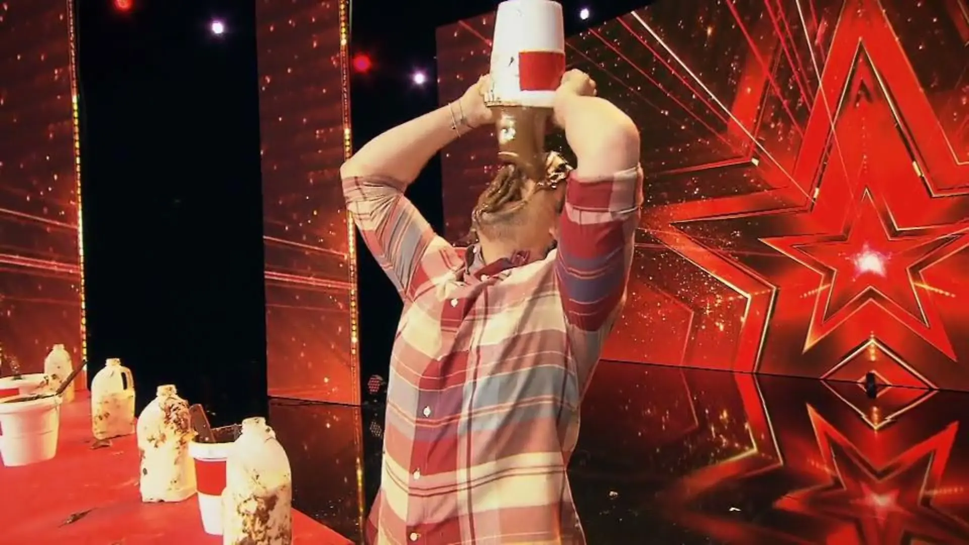 Daniel Hartwich dreht völlig durch So geht's in Show 9 weiter