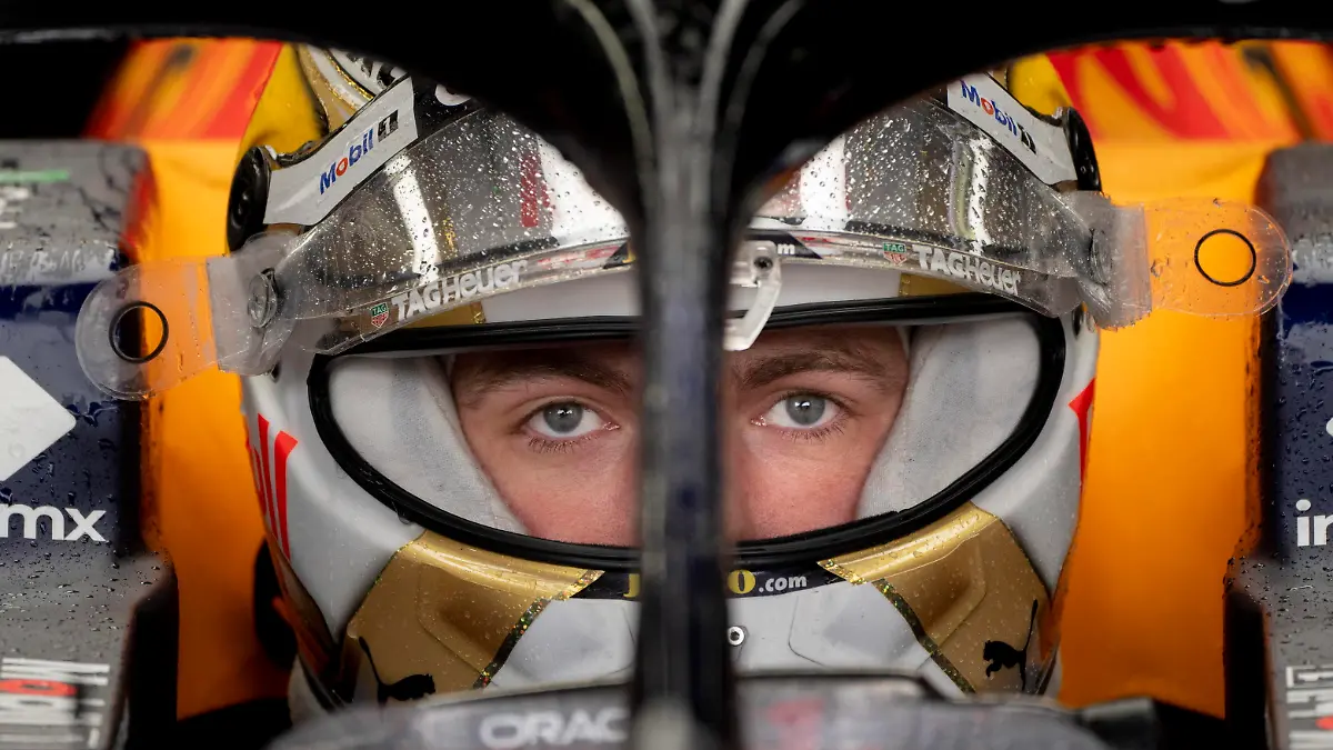  June 18, 2022, Montreal, PQ, Canada: Red Bull Racing Max Verstappen of the Netherlands sits in his car during the third practice session at the Formula One Canadian Grand Prix in Montreal, Saturday, June 18, 2022. Max Verstappen PUBLICATIONxINxGERxSUIxAUTxONLY - ZUMAc35_ 20220618_zaf_c35_035 Copyright: xPaulxChiassonx