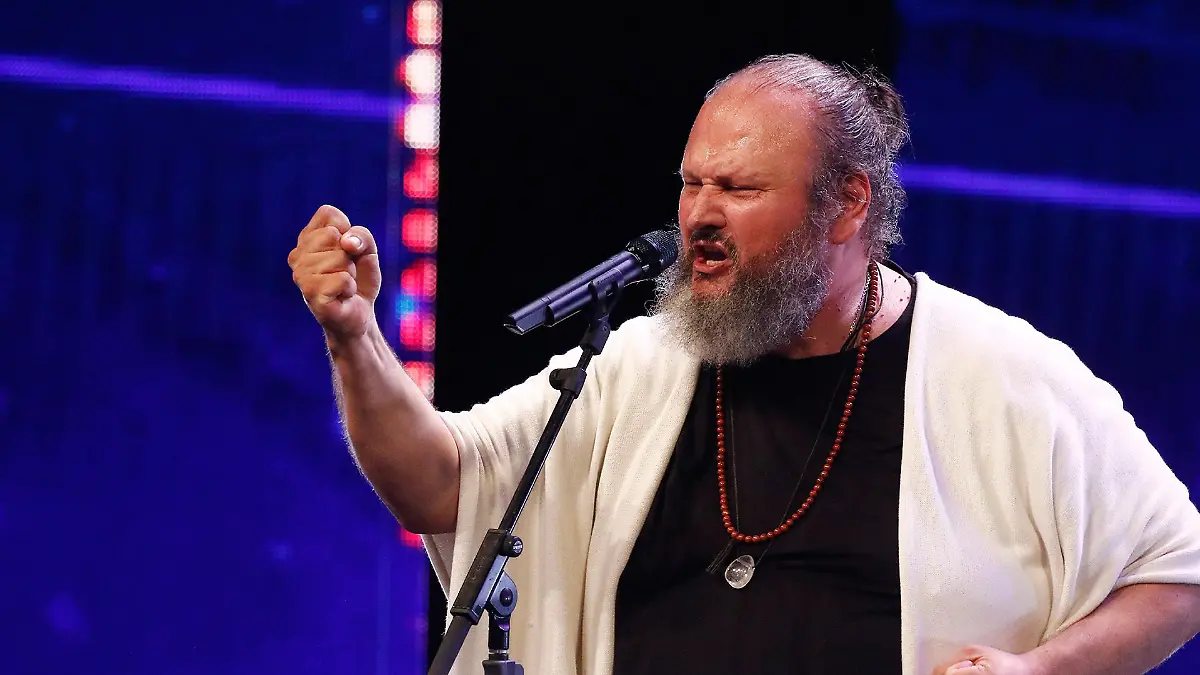 Straßenmusiker überzeugt mit viel Gefühl Das Supertalent 2018: Show 6