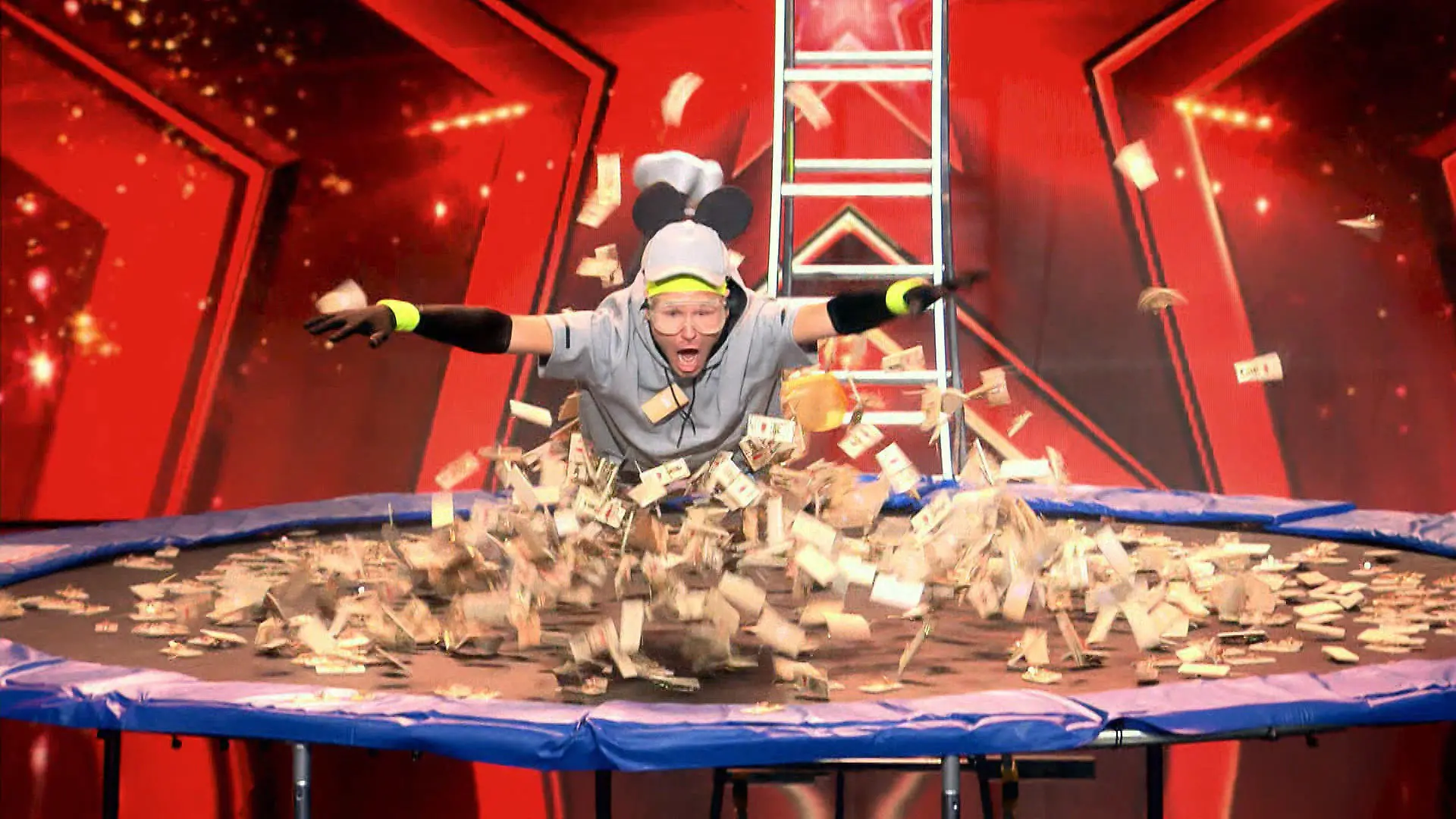 Die "Stuntman-Maus" fällt gnadenlos durch Das Supertalent 2018: Show 6