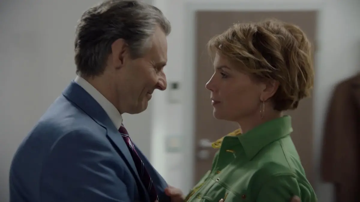 Achtung, GZSZ-Spoiler!: Heiß! Gerner und Yvonne verschwinden im Schlafzimmer