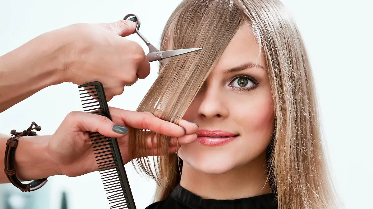 Diese Dinge sollten Sie beim Friseur NICHT sagen! Profi gibt Tipps