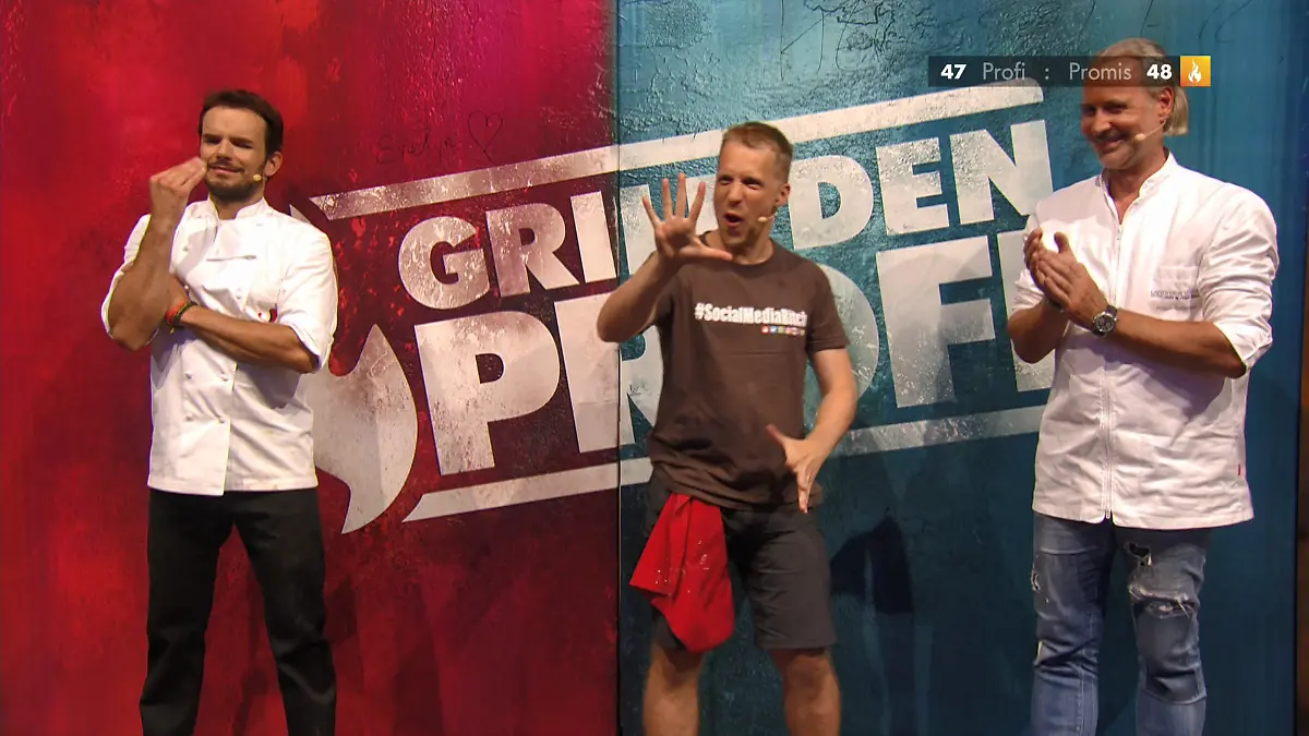 Henssler und Pocher warten gespannt auf die Punkte Die Jury-Wertung für den Hauptgang 