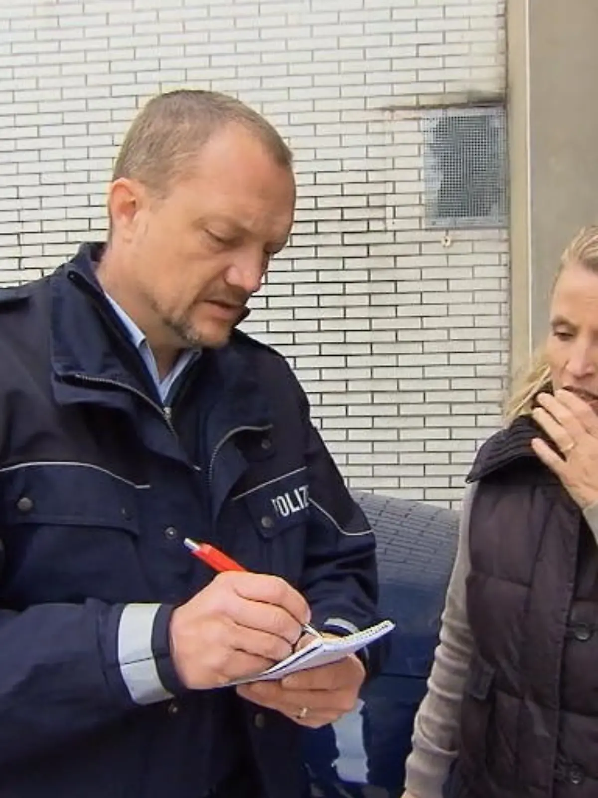 Bild zu: "Wurde ihr Mann Opfer von Selbstjustiz?"