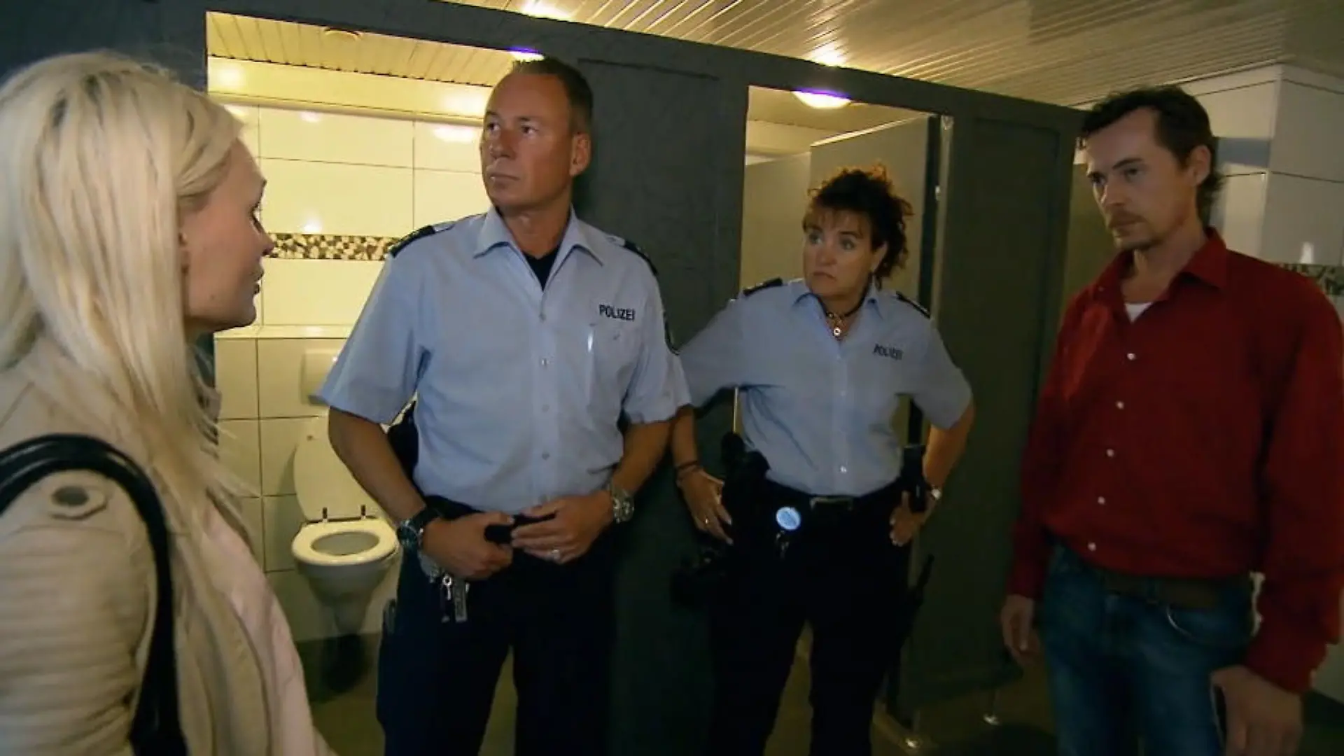 Polizei überführt Spanner auf der Damentoilette Weiß der Gastwirt von nichts?
