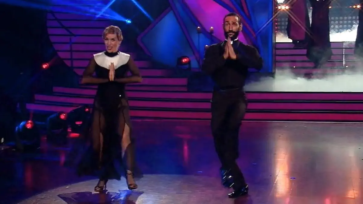 Halleluja: Julia Dietze mit der Rumba-Quickstep-Fusion Let's Dance 2018: 10. Liveshow