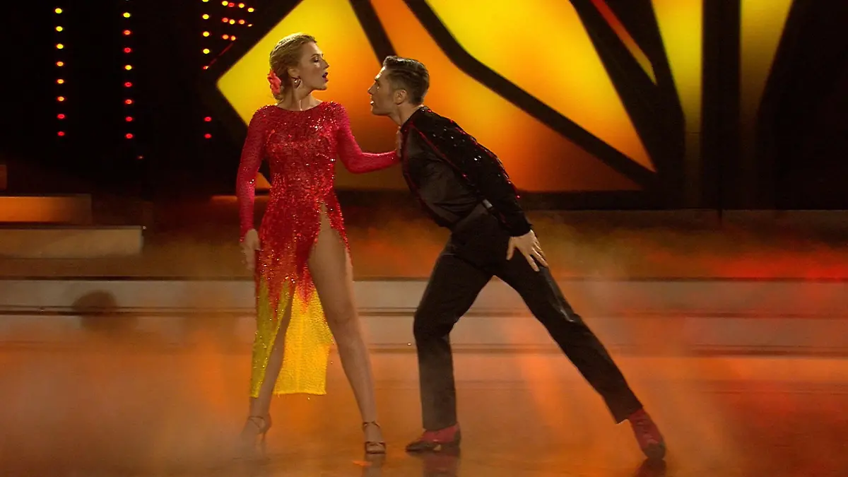 Iris Mareike Steen liefert eine ordentliche Fusion ab Let's Dance 2018: 10. Liveshow