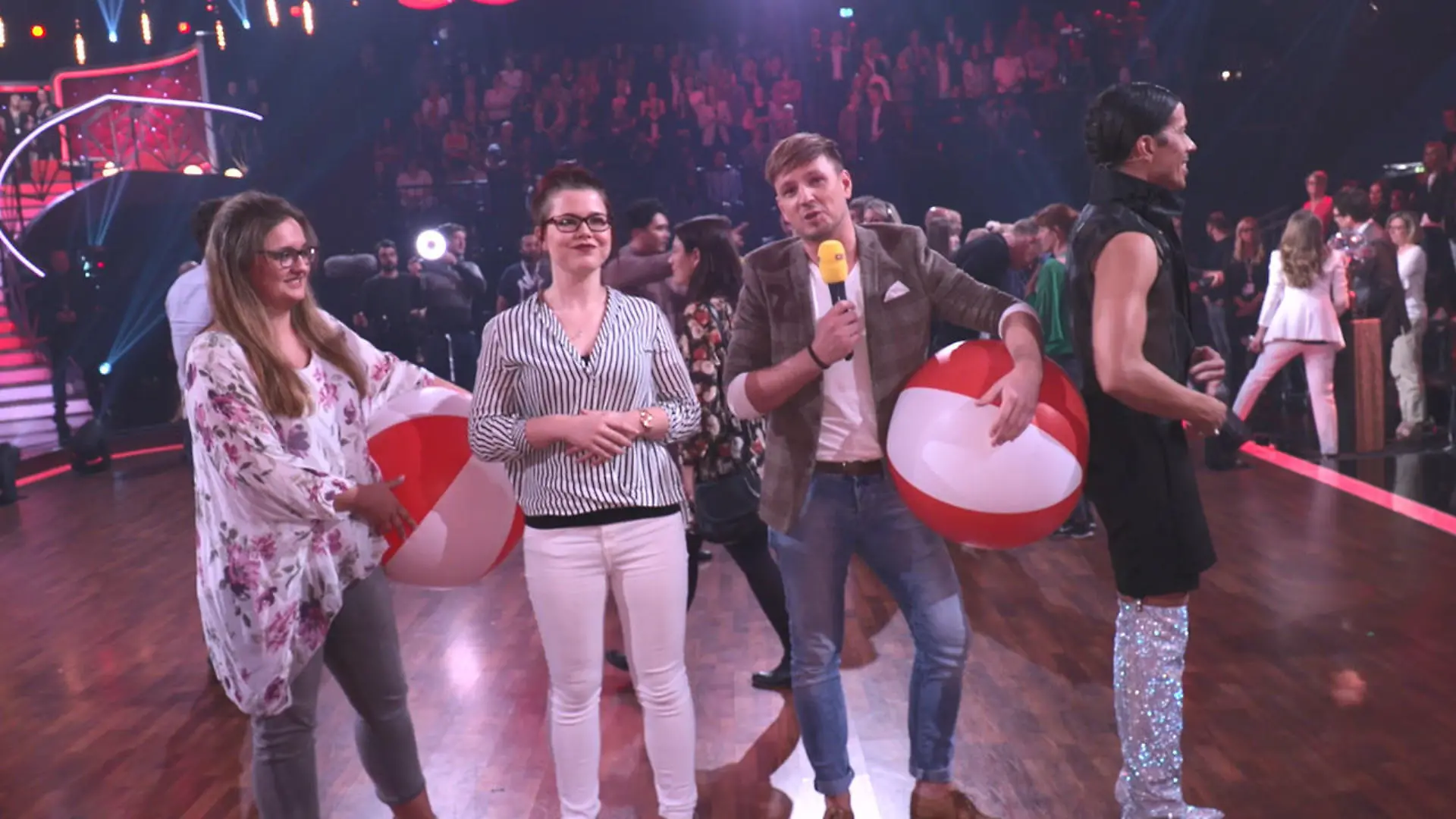 Ein Ballontanz mit Jorge Gonzalez Martin Tietjen erfüllt User-Wünsche
