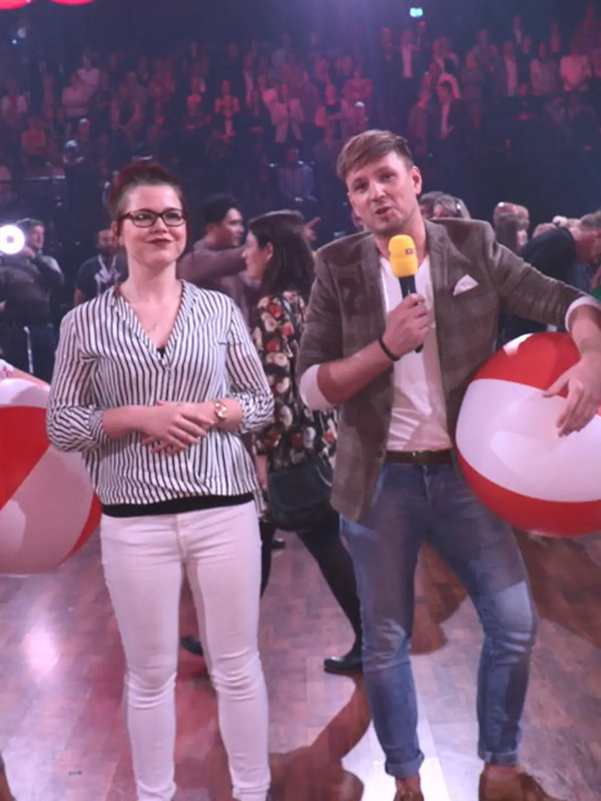 Bild zu: "Ein Ballontanz mit Jorge Gonzalez"