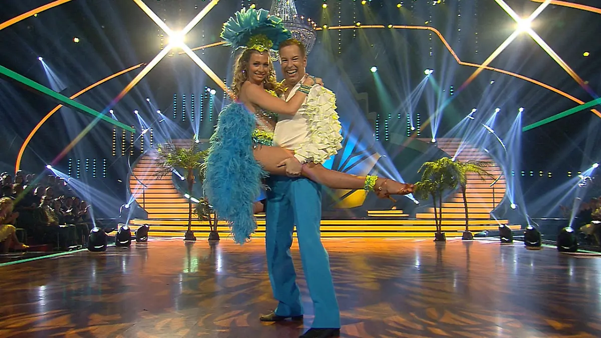 Thomas Hermanns gibt alles bei seiner Samba Let's Dance 2018: 8. Liveshow