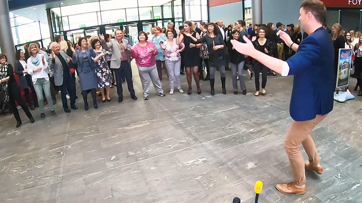 Macht beim "Happy Dance 2018" mit Werdet Teil von "Let's Dance"