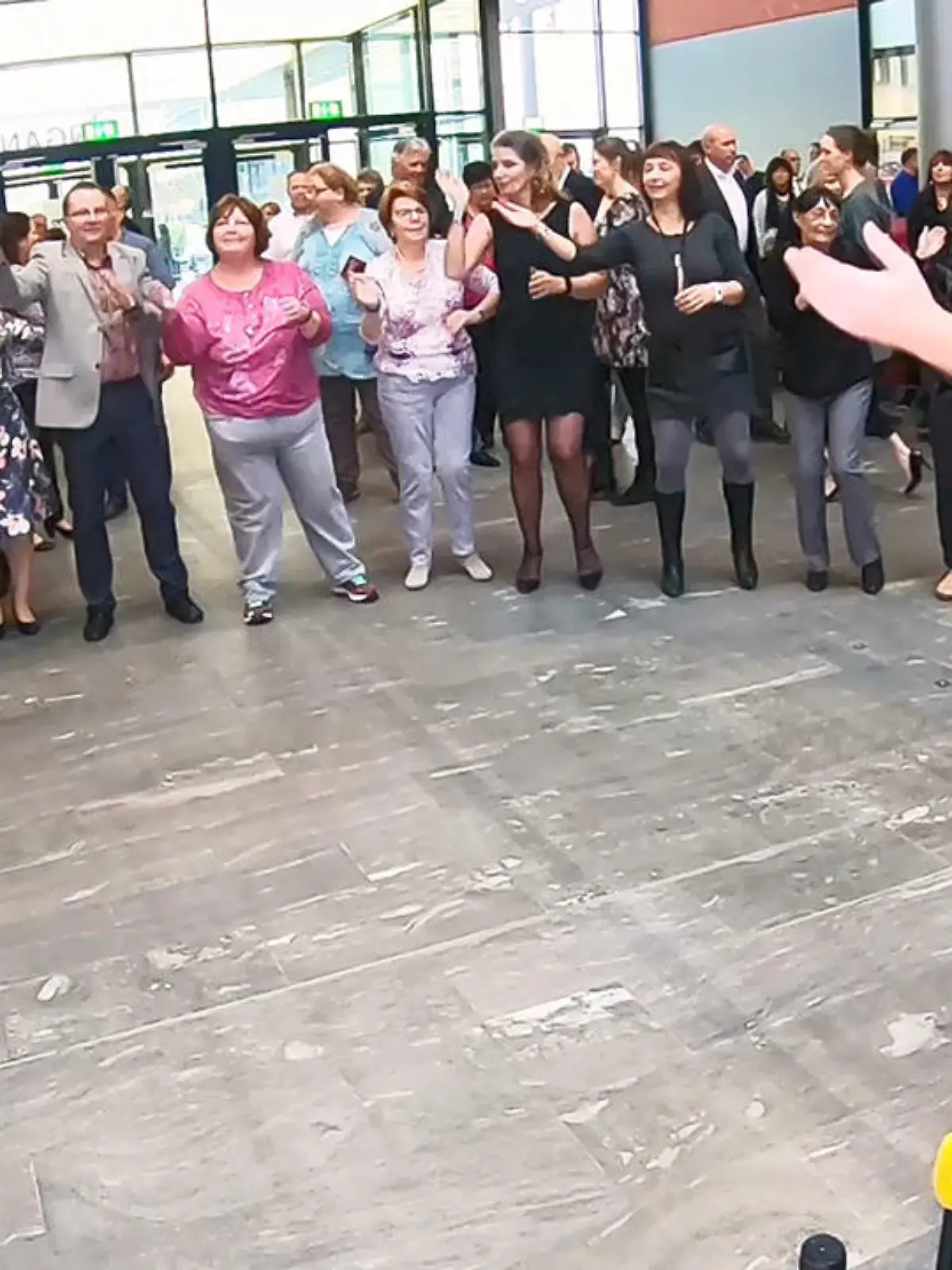 Bild zu: "Macht beim "Happy Dance 2018" mit"
