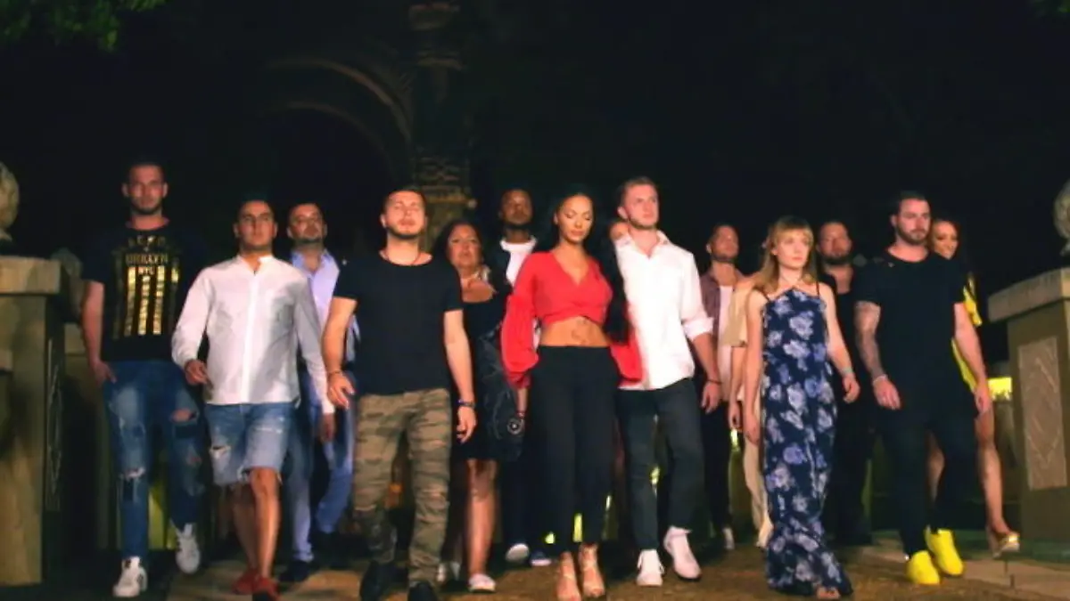 Wer schafft es in die Live-Mottoshows? Es gibt nur acht Plätze!