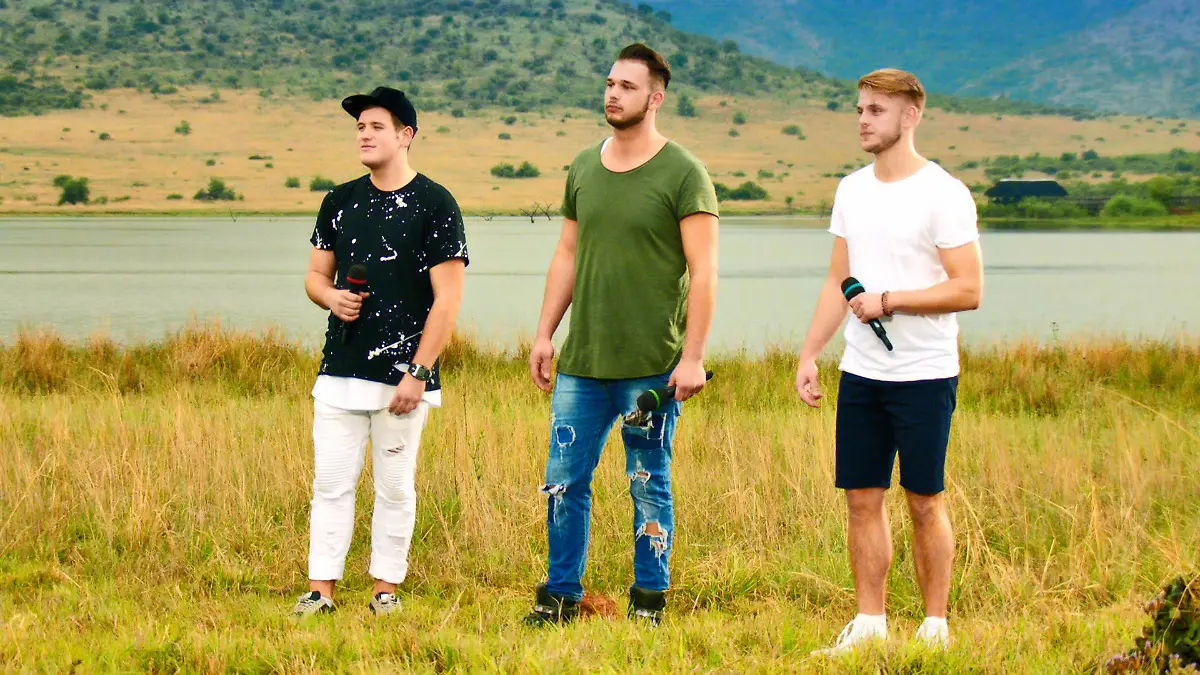 Lukas, Michael und Sven harmonieren perfekt DSDS 2018: Der erste Südafrika-Recall