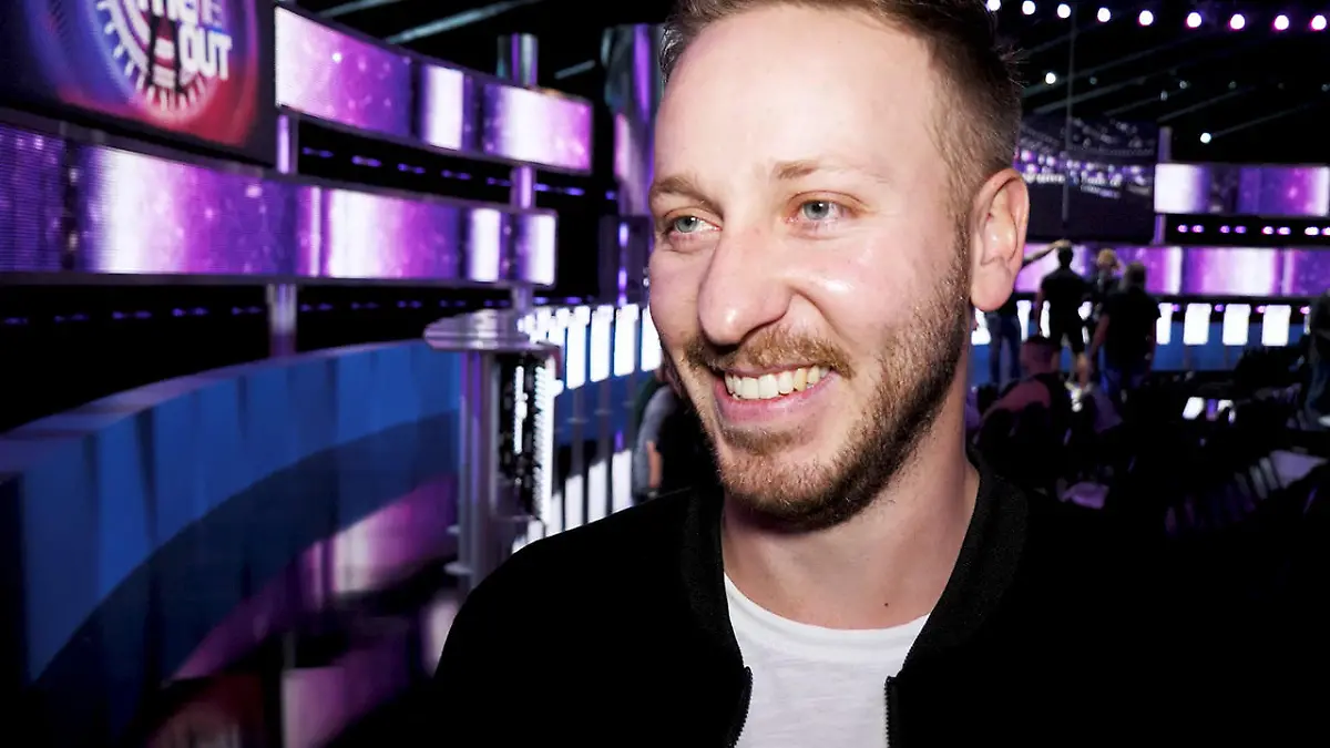 Single-Mann Juri ist nicht aufgeregt Er erwartet Spaß bei "Take Me Out"