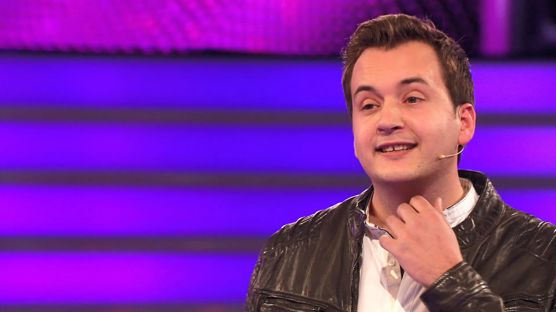 Jolien: "Aber Bartwuchs hattest du schon mal?" Ist Single-Mann David "zu glatt"?