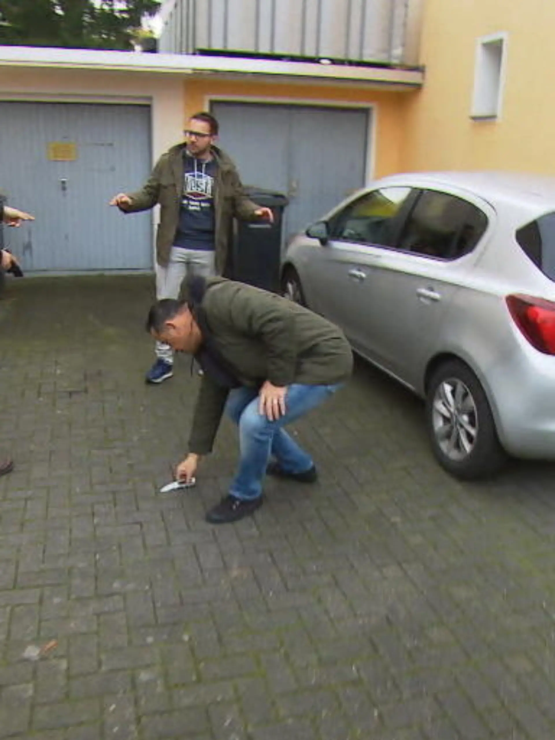 Bild zu: "Pascal ist verdächtig - doch kann er hinter allem stecken?"