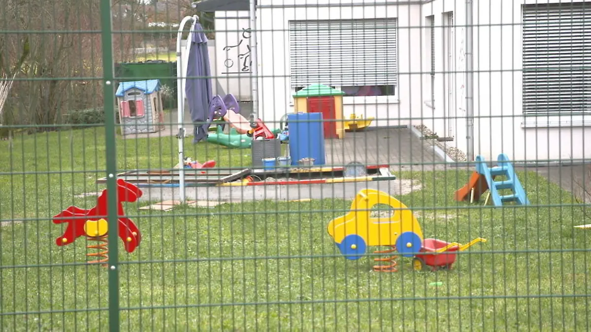 Wieder steht ein Erzieher unter Pädo-Verdacht! Sein Kinderporno-Besitz kam nur durch Zufall heraus