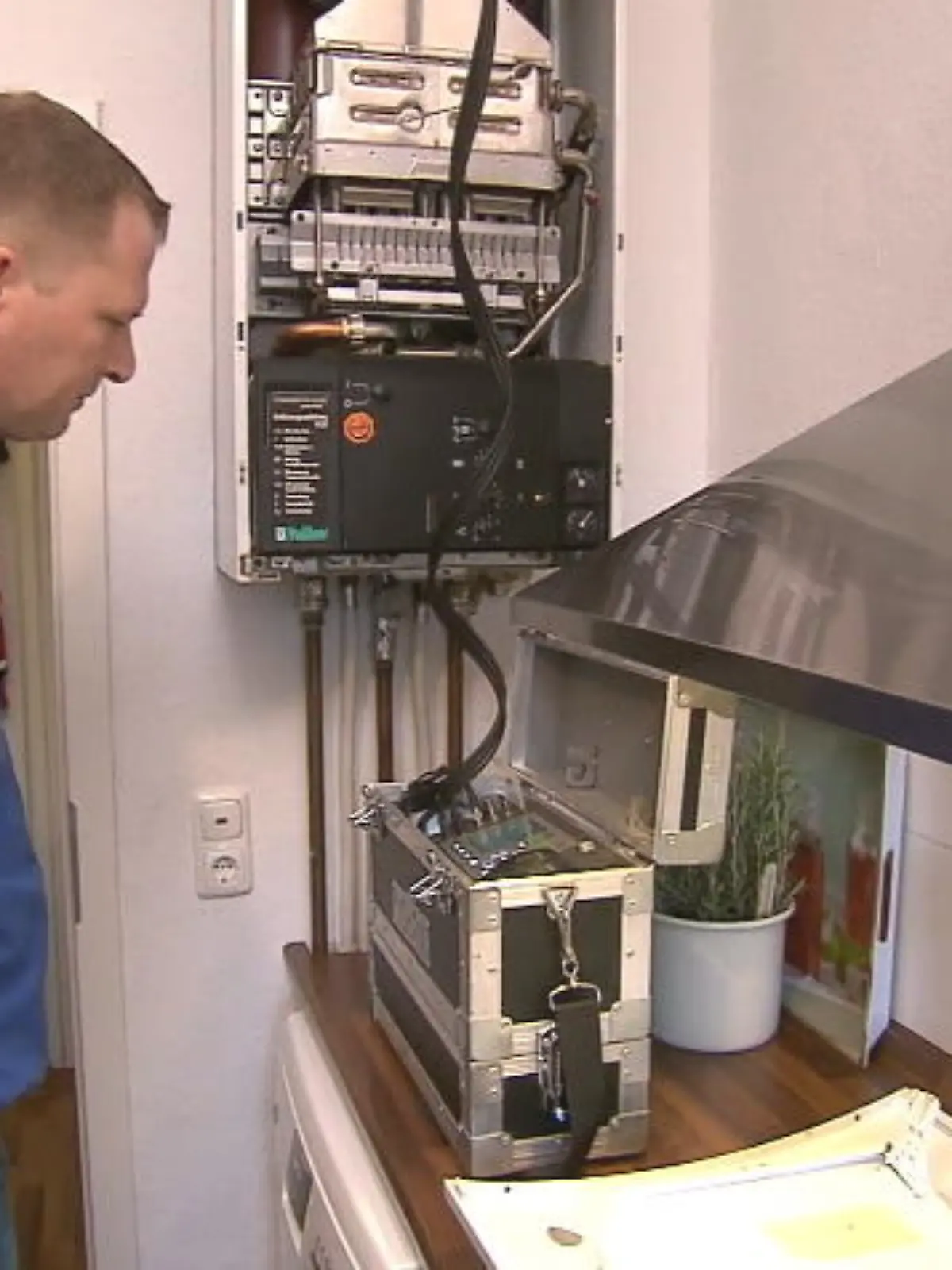 Bild zu: "Heftige Zahlen: Immer mehr Kohlenmonoxid-Vergiftungen"