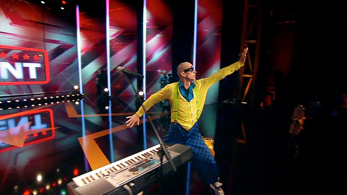 Stephen Paul Taylor ist "ein bisschen bekloppt" Das Supertalent 2015: Castingshow 13