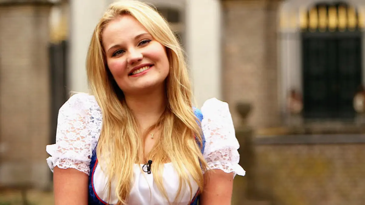 Laura van den Elzen zeigt ganz verschiedene Seiten DSDS 2016: Zweite Eventshow