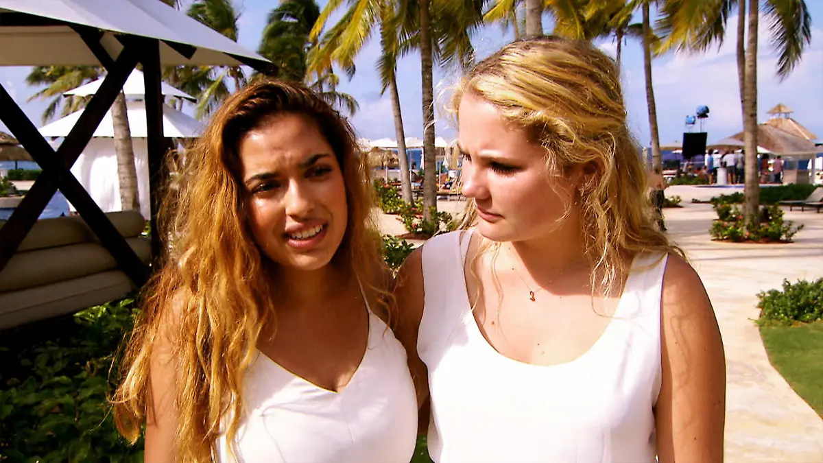 Ramona und Laura müssen einen zweiten Song performen DSDS 2016: Das große Recall-Finale