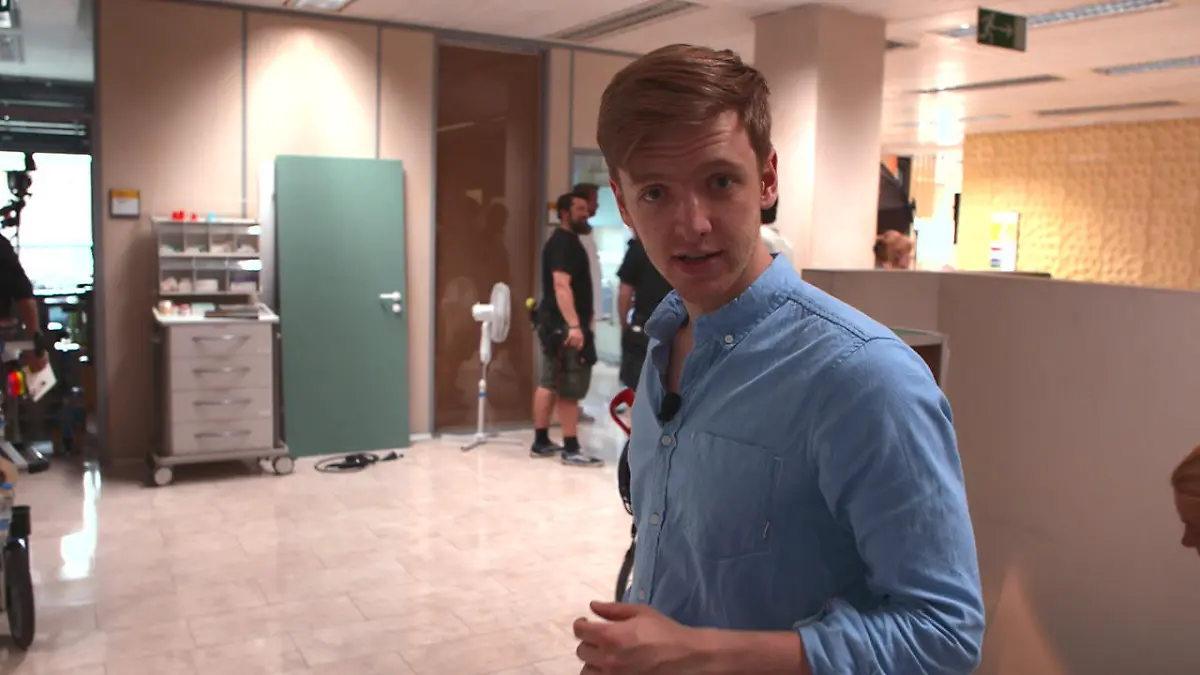 Timur Bartels nimmt euch mit ans Set Ein Blick durch den Monitor