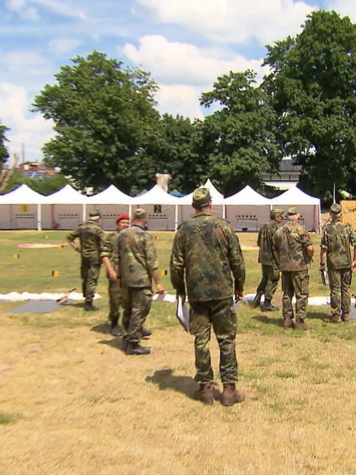 Bild zu: "Tag der Bundeswehr"