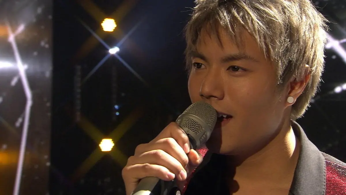Supertalent Jay singt "Dance With My Father" Das Supertalent 2015: Finale