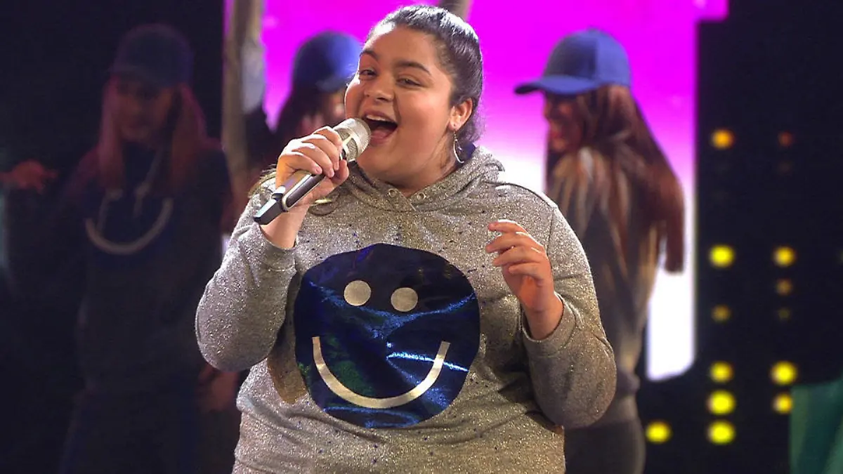 Lavinia Meinhardt ist "wirklich der beste Sänger" Das Supertalent 2015: Finale