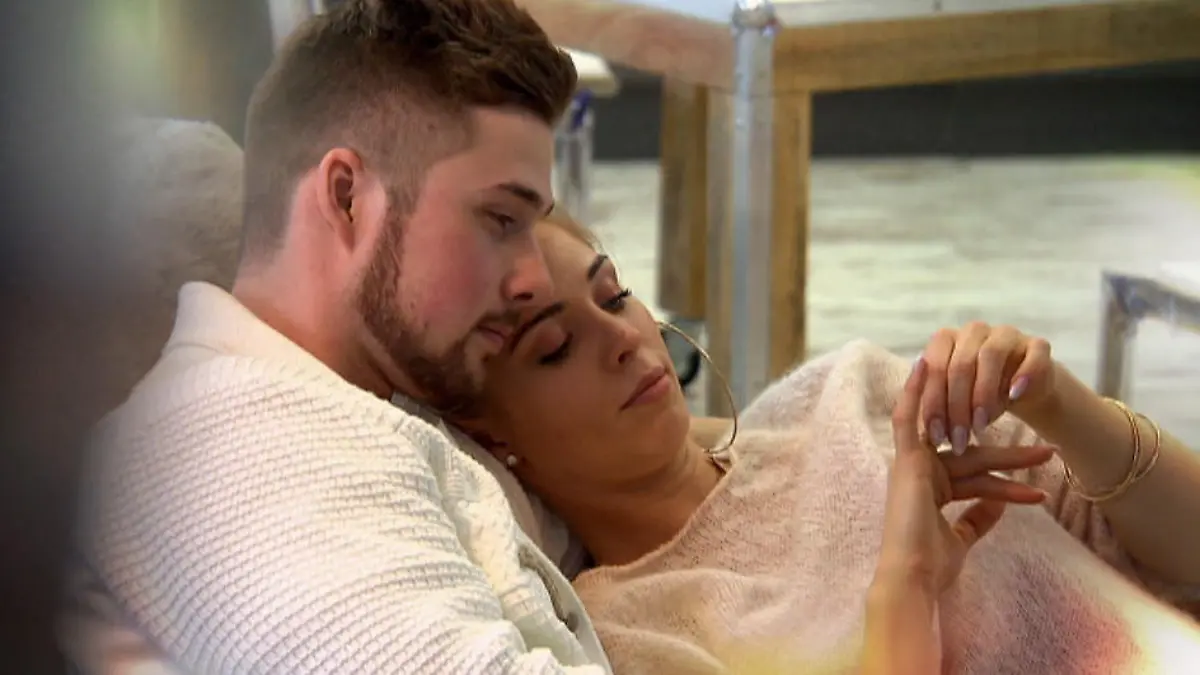 Aneta Sablik wird von ihrem Freund überrascht DSDS 2014: Dritte Live-Challenge-Show