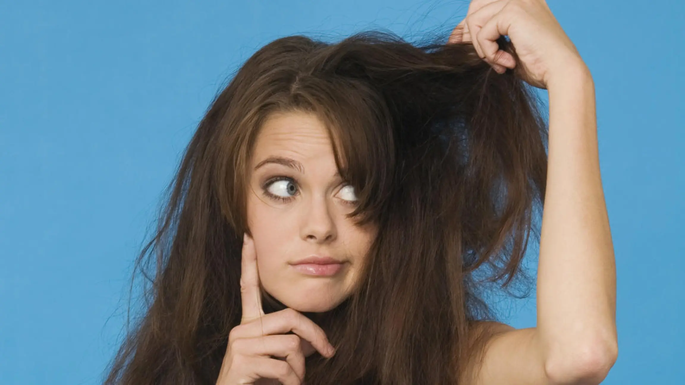 Beauty-Hack: Aufgeladene Haare ade Schluss mit fliegenden Haaren
