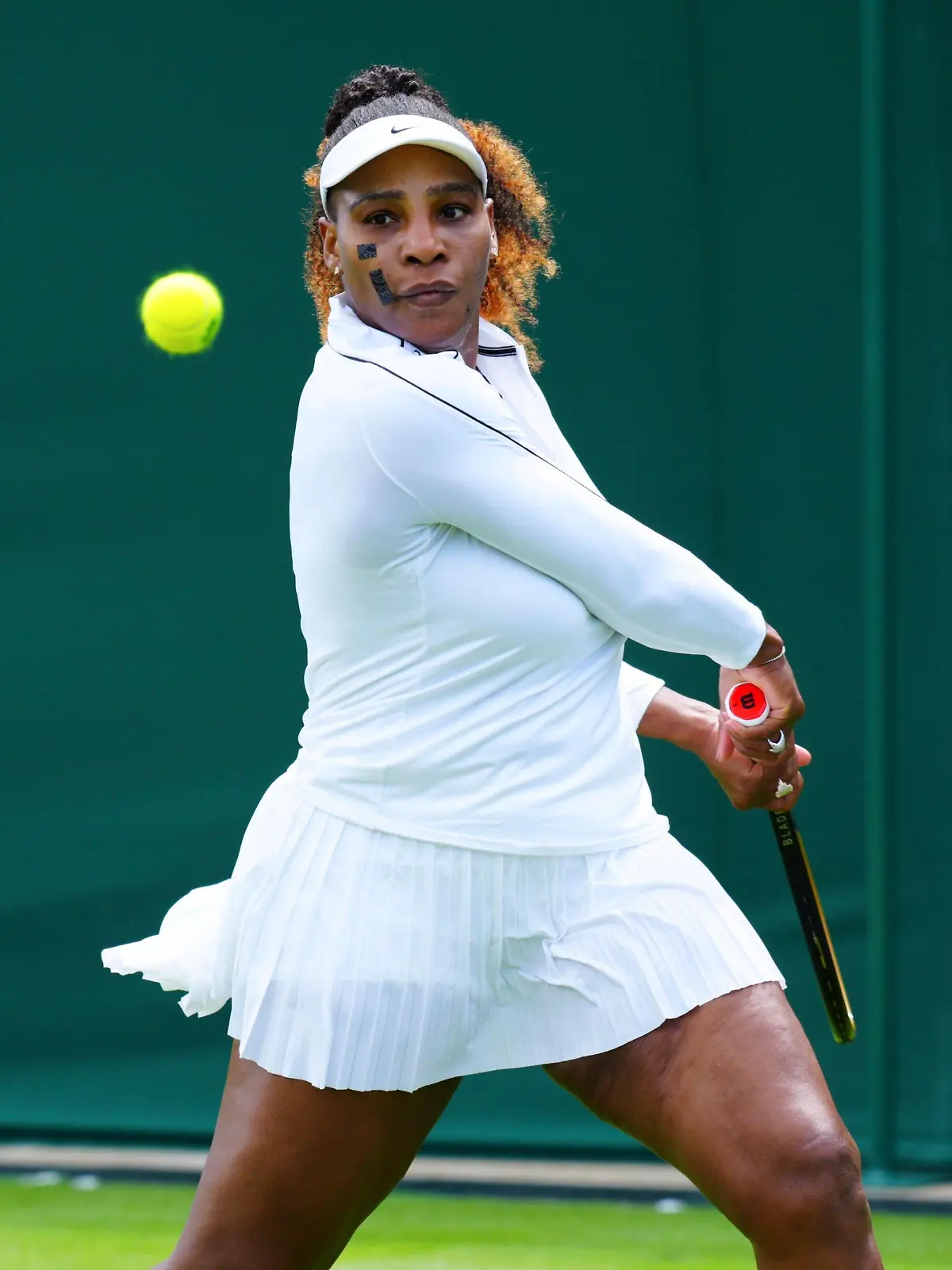 Mandatory Credit: Photo by Javier Garcia/Shutterstock 12999923b Serena Williams practices Wimbledon Saturday Practice, Wimbledon, London, UK - 25 Jun 2022 Wimbledon Saturday Practice, Wimbledon, London, UK - 25 Jun 2022 PUBLICATIONxINxGERxSUIxAUTXHUNxGRExMLTxCYPxROMxBULxUAExKSAxONLY Copyright: xJavierxGarcia/Shutterstockx 12999923b