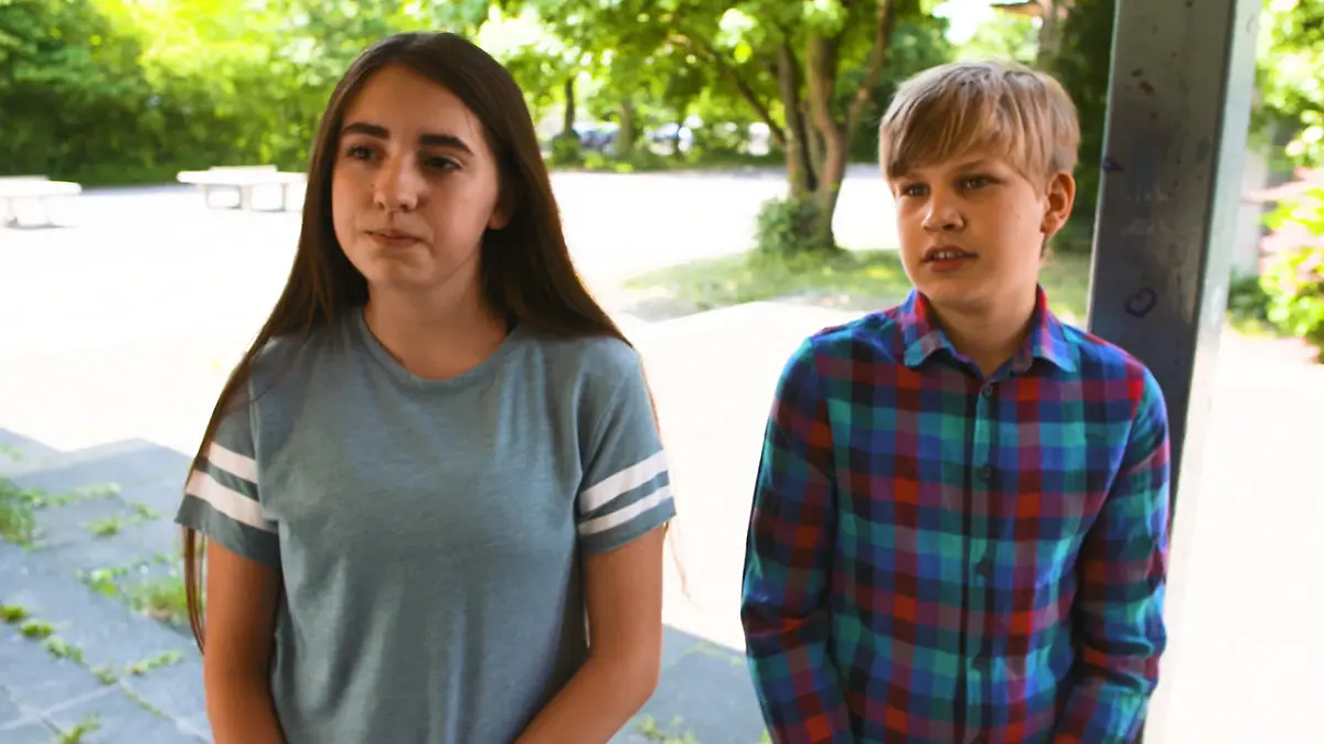 Die jungen Schauspieler und das Thema "Mobbing" Hinter den Kulissen: Hugos "Mitschüler" im Interview