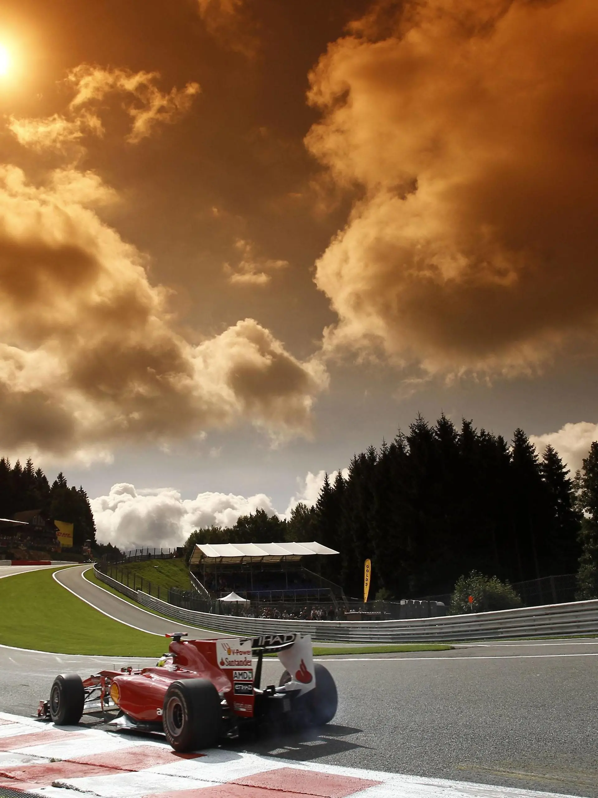 Bildnummer: 06393737  Datum: 28.08.2010  Copyright: imago/HochZwei
Motorsports / Formula 1: World Championship 2010, GP of Belgium, 07 Felipe Massa (BRA, Scuderia Ferrari Marlboro), xHOCHxZWEIx ; Motorsport Herren Formel 1 F1 F WM GP Belgien Spa Francorchamps Aktion vdig xkg 2010 quer Motorsport - motor Formel 1 - formula one F1 F 1 Eins Grand Prix - Grosser Preis Partner01 belgischer Belgien Fahrszene - race action Rennen - race Aktion - action Rennszene fahrend Fahrbild faehrt Aktionsfoto Aktionsbild  o0 Himmel Wolke Sonne Totale Farbeffekt Stimmung Atmosphäre o0 Eau Rouge Kurve

Image number 06393737 date 28 08 2010 Copyright imago HochZwei Motorsports Formula 1 World Championship 2010 GP of Belgium 07 Felipe Massa BRA Scuderia Ferrari Marlboro xHOCHxZWEIx motor aviation men Formula 1 F1 F World Cup GP Belgium Spa Francorchamps Action shot Vdig xkg 2010 horizontal motor aviation Engine Formula 1 Formula One F1 F 1 one Grand Prix grand Prize  Belgian Belgium Driving scenes Race Action Race Race Action shot Action Racing scene driving Fahrbilder  Action photo Action Figure o0 Heaven Cloud Sun long shot colour effect Mood Atmosphere o0 Eau Rouge Curve 