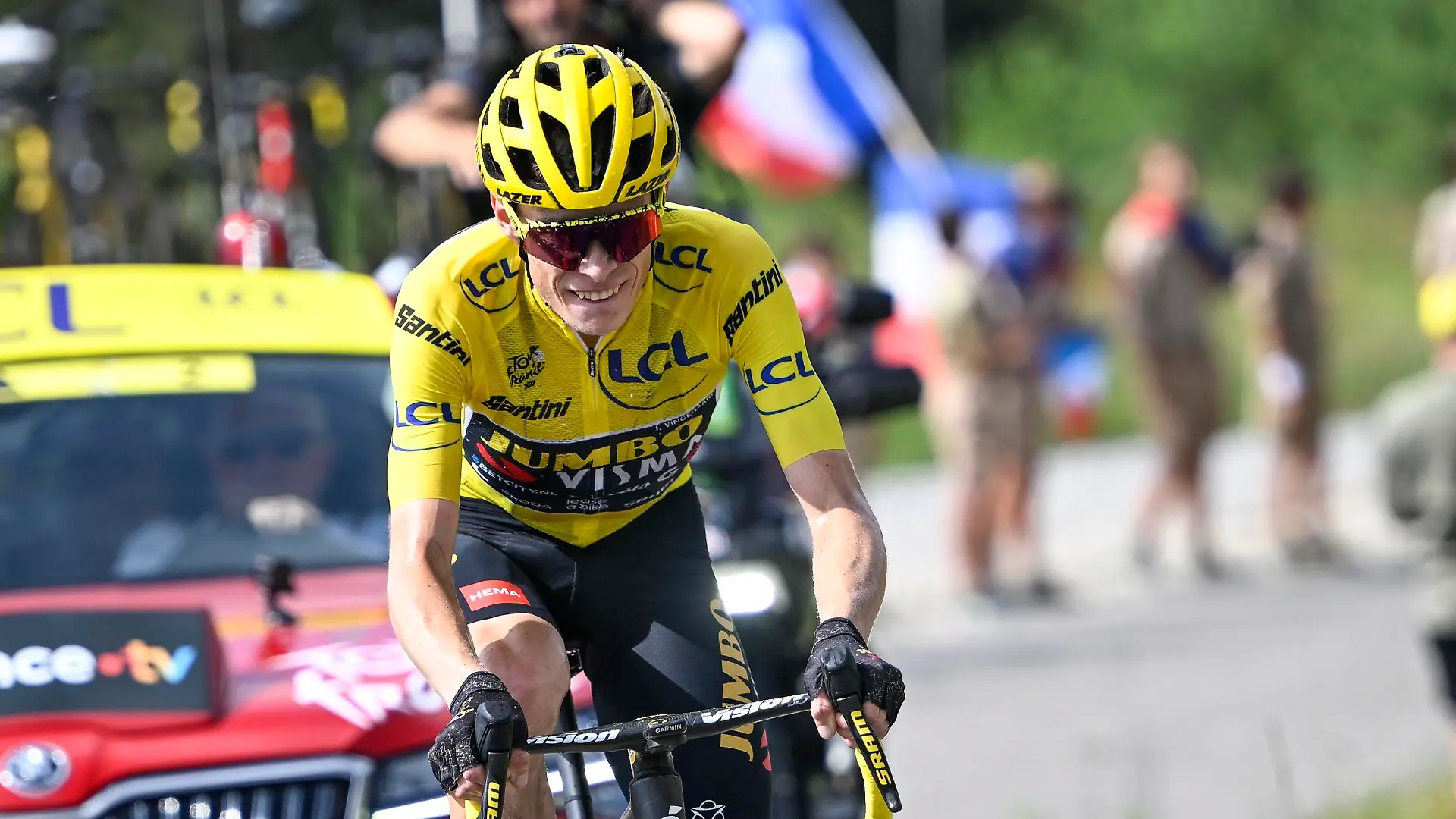 Tour de France 2023 - Stage 17 COURCHEVEL, FRANCE - JULY 19 : Vingegaard Jonas DEN of Jumbo-Visma during stage 17 of the 110th edition of the Tour de France 2023 cycling race, a stage of 166 kms with start in Saint-Gervais Mont Blanc and finish in Courchevel on July 19, 2023 in Courchevel, France, 19/07/2023  Motordriver Kenny Verfaillie - Courchevel France PUBLICATIONxNOTxINxFRAxBEL Copyright: xVincentxKalutx