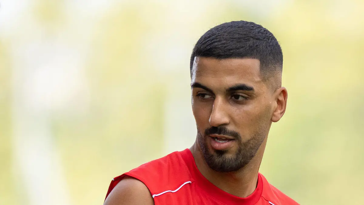 Trainingsauftakt 1. FSV Mainz 05, Saison 2023/24, 02.07.2023 Aymen Barkok 1. FSV Mainz 05 4 Trainingsauftakt 1. FSV Mainz 05, Saison 2023/24, 02.07.2023 *** Training kick-off 1 FSV Mainz 05, season 2023 24, 02 07 2023 Aymen Barkok 1 FSV Mainz 05 4 Training kick-off 1 FSV Mainz 05, season 2023 24, 02 07 2023 Copyright: xBEAUTIFULxSPORTS/Hahnex