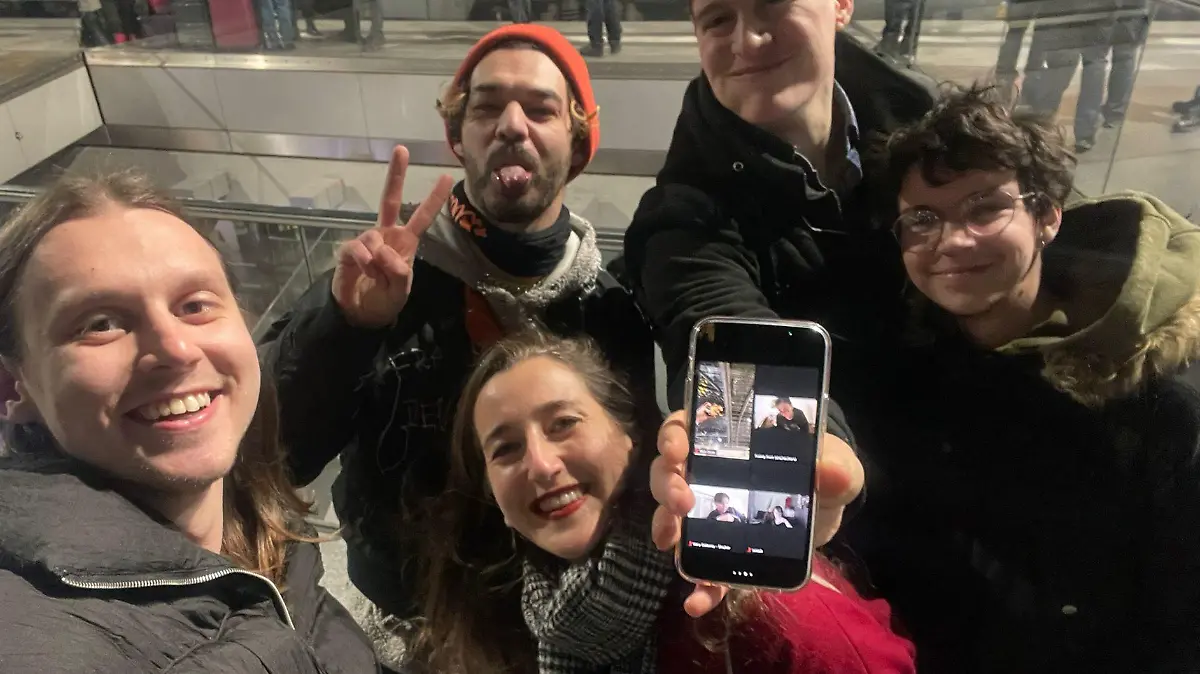 Rain Dove und Liana Georgi helfen Geflüchteten Ukrainer*innen zu fliehen