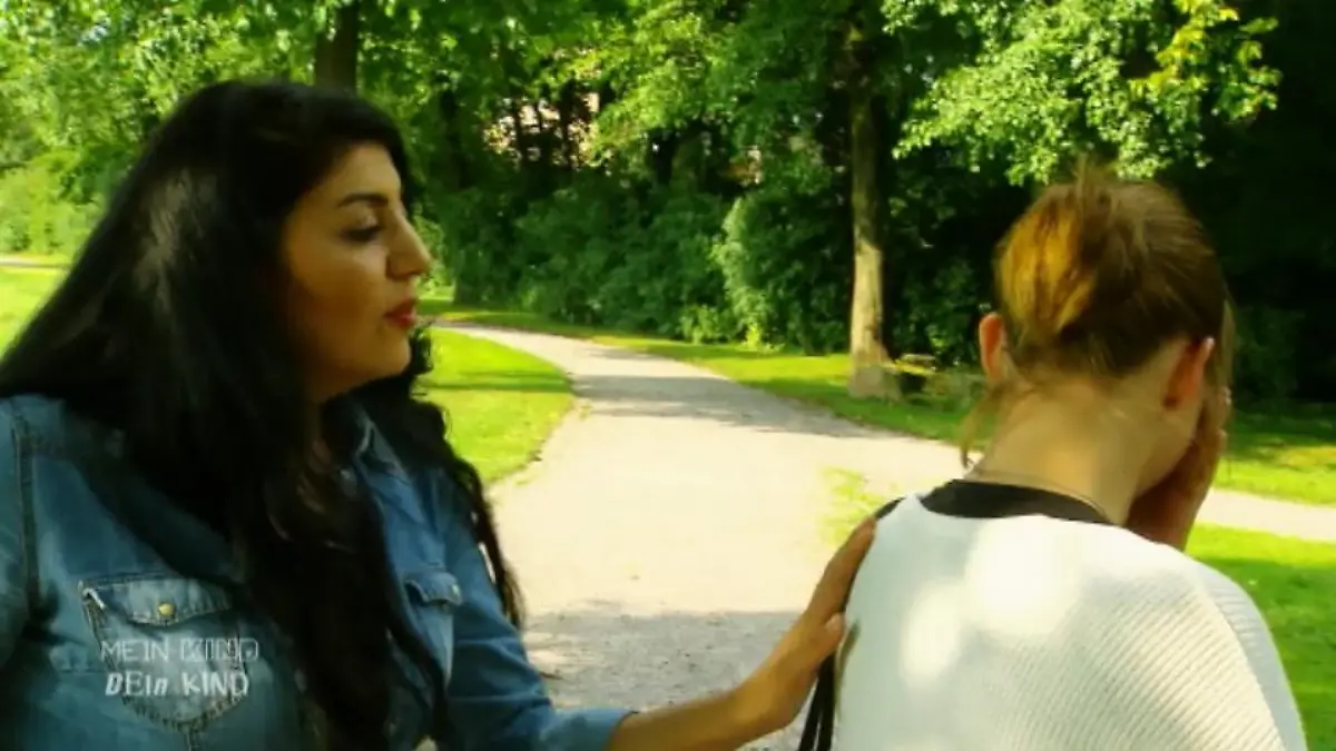 Zümrüt trifft bei Viola einen Nerv Schwierige Themen