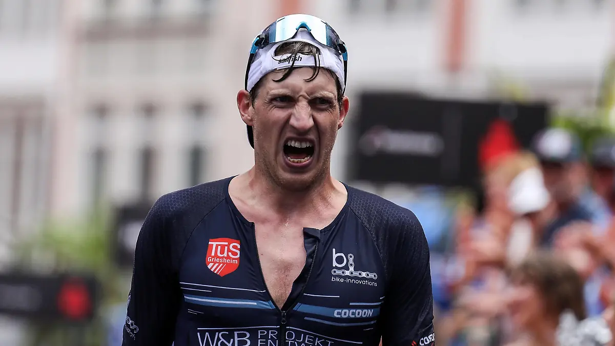 26.06.2022, xmkx, Triathlon Mainova Ironman European Championship, EM, Europameisterschaft Frankfurt , v.l. Paul Schuster Hessen Hessen Deutschland DEU *** 26 06 2022, xmkx, Triathlon Mainova Ironman European Championship Frankfurt , v l Paul Schuster Hesse Hessen Germany DEU