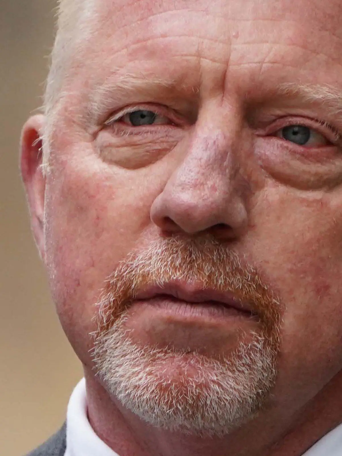 ARCHIV - 29.04.2022, Großbritannien, London: Boris Becker, ehemaliger Tennis-Profi, kommt zur Strafmaßverkündung in seinem Insolvenzverfahren am Southwark Crown Court an. (zu dpa "Boris Becker nun in Gefängnis mit niedrigerer Sicherheitsstufe") Foto: Kirsty O'connor/PA Wire/dpa +++ dpa-Bildfunk +++