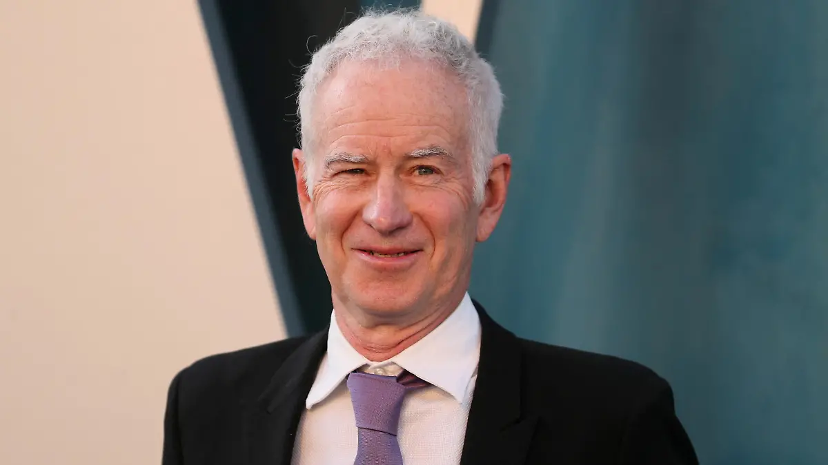 FILE PHOTO: FILE PHOTO: John McEnroe arrives at the Vanity Fair Oscar party during the 94th Academy Awards in Beverly Hills, California, U.S., March 27, 2022. REUTERS/Danny Moloshok/File Photo/File Photo
