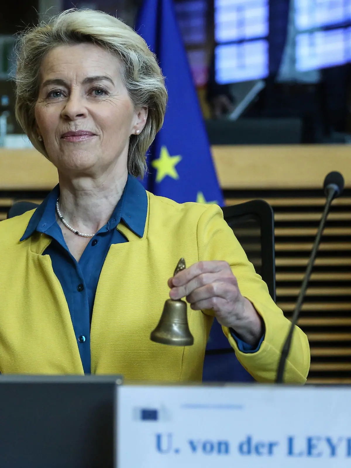  June 17, 2022, Brussels, Brussels Capital Region, Belgium: European Commission President Ursula von der Leyen during the weekly College meeting of Commissioners at the European Commission headquarters in Brussels, Belgium, on June 17, 2022. On June 17, the European Commission will deliver its verdict on granting EU candidate status to Ukraine, Georgia and Moldova. Brussels Belgium - ZUMAm177 20220617_zip_m177_007 Copyright: xValeriaxMongellix