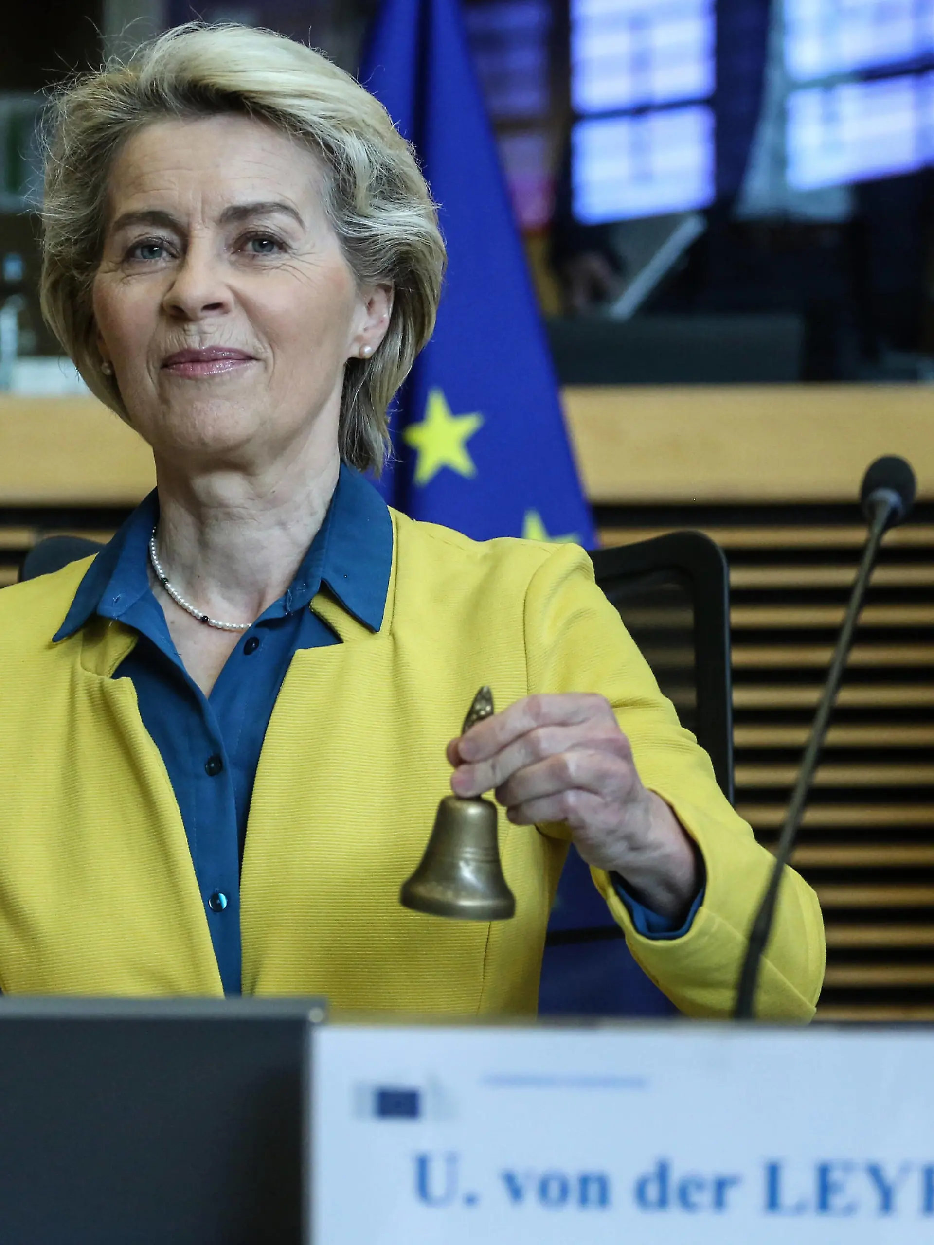  June 17, 2022, Brussels, Brussels Capital Region, Belgium: European Commission President Ursula von der Leyen during the weekly College meeting of Commissioners at the European Commission headquarters in Brussels, Belgium, on June 17, 2022. On June 17, the European Commission will deliver its verdict on granting EU candidate status to Ukraine, Georgia and Moldova. Brussels Belgium - ZUMAm177 20220617_zip_m177_007 Copyright: xValeriaxMongellix
