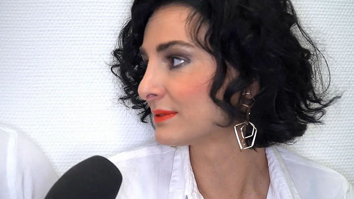 Mimi Fiedler ist bei "IT TAKES 2" dabei Ist die Schauspielerin ein Gesangstalent?
