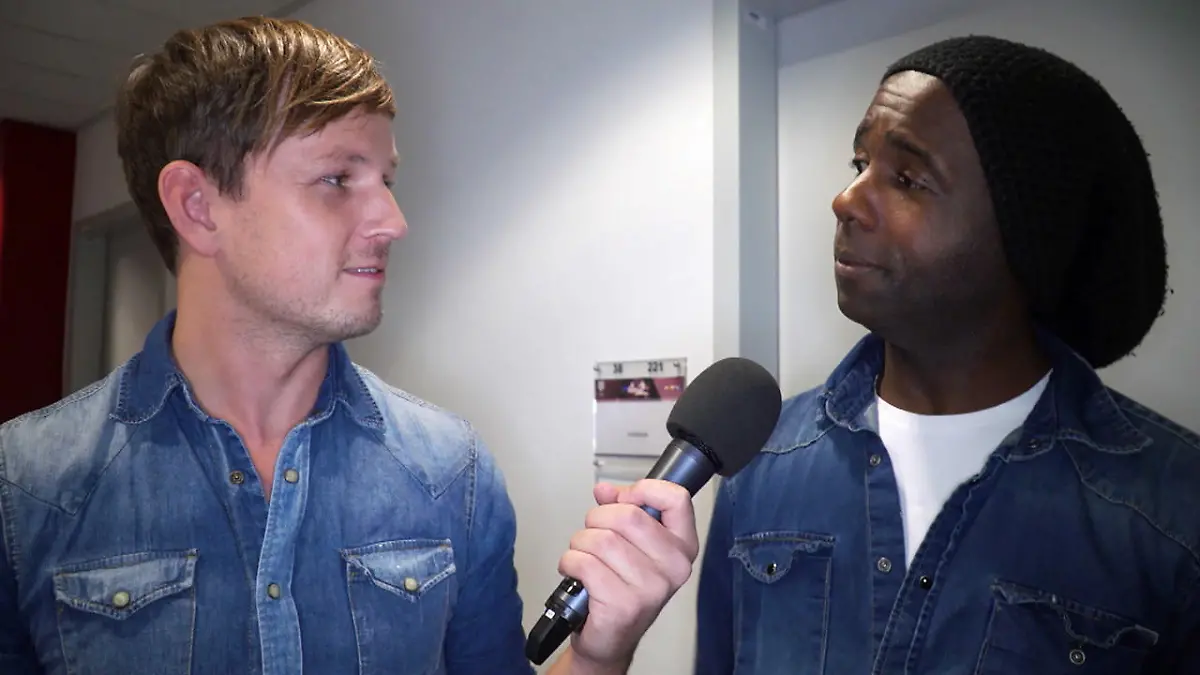 Comedian Dave Davis ist bei "IT TAKES 2" dabei Fürs Flirten bliebt bei Dave Davis immer Zeit 