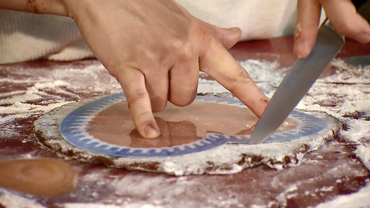 Weihnachtsmarkt-Klassiker selber machen Lebkuchenherzen, gebrannte Mandeln und Co.